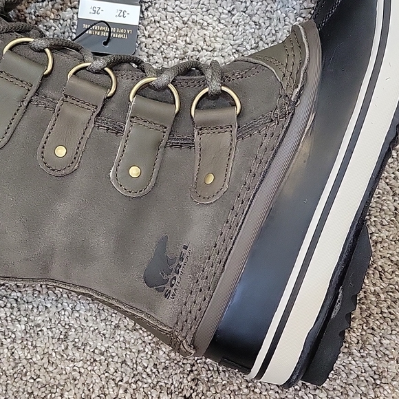 Women's Sorel Joan of Artic Boots - Picture 2 of 11